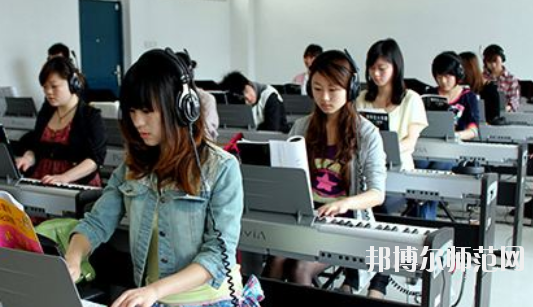 安徽2021年幼師學校有什么專業(yè)適合女生